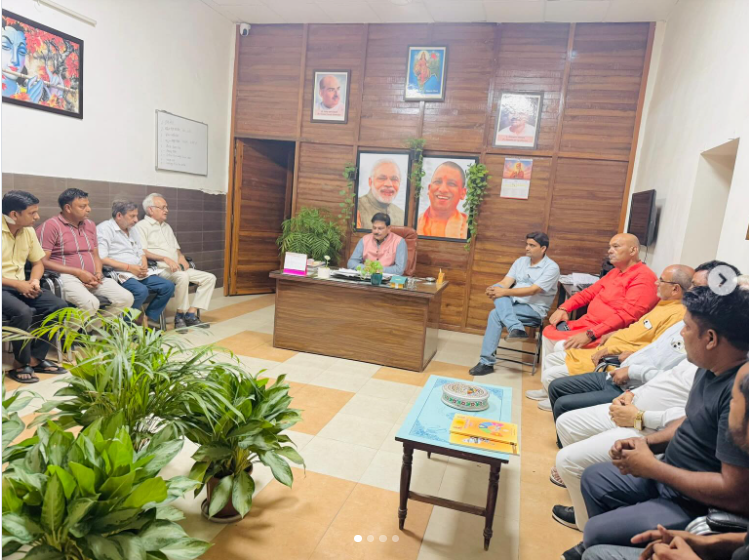 रात्रि जनसंवाद।